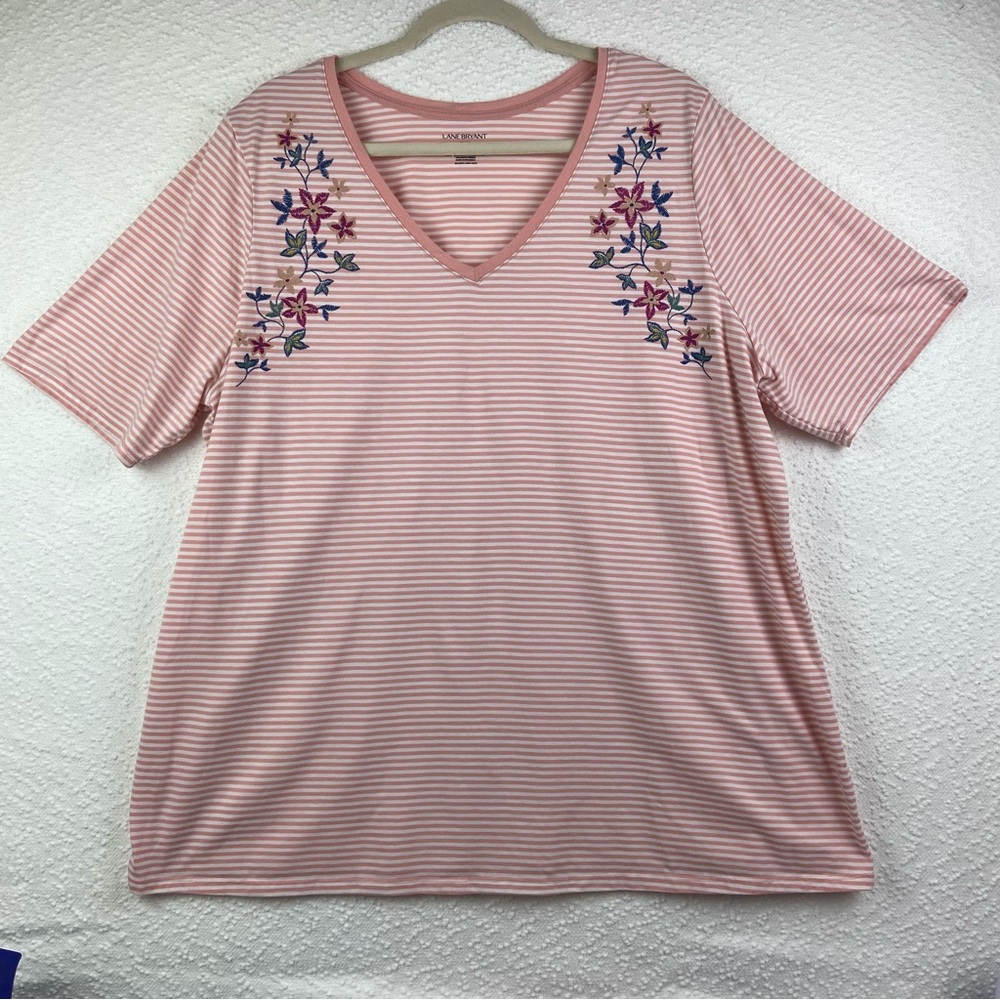 Lane Bryant Pink and White Striped Floral V-Neck Tee . Women’s size 22/24